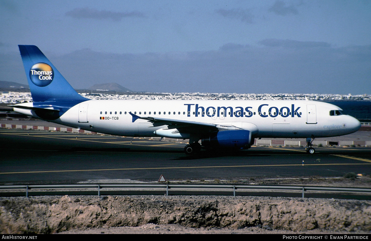 Aircraft Photo of OO-TCB | Airbus A320-231 | Thomas Cook Airlines | AirHistory.net #635752