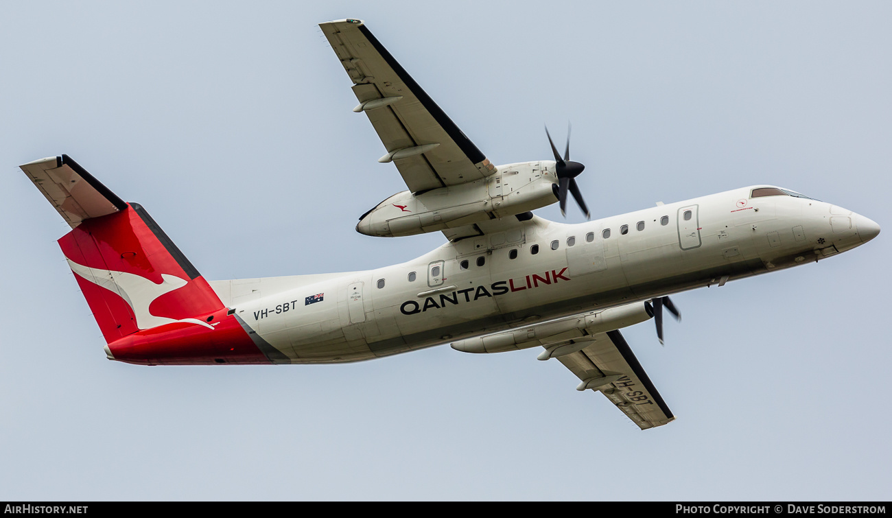 Aircraft Photo of VH-SBT | Bombardier DHC-8-315Q Dash 8 | QantasLink | AirHistory.net #635850