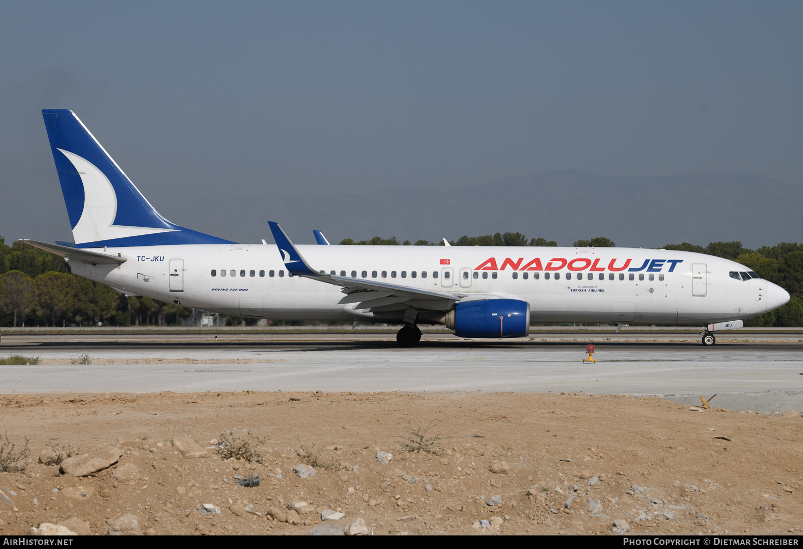Aircraft Photo of TC-JKU | Boeing 737-8Q8 | AnadoluJet | AirHistory.net #635860