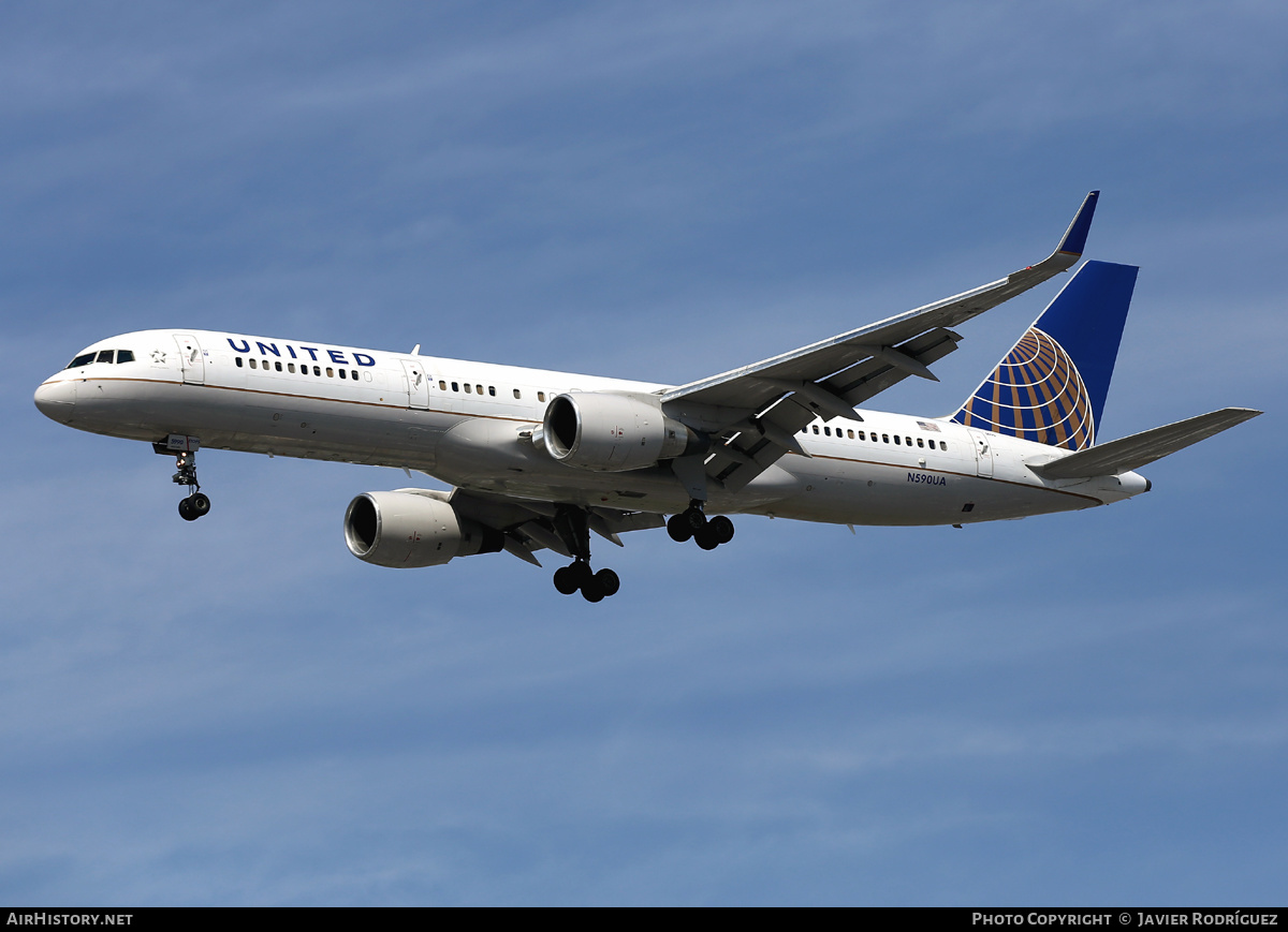 Aircraft Photo of N590UA | Boeing 757-222 | United Airlines | AirHistory.net #635871