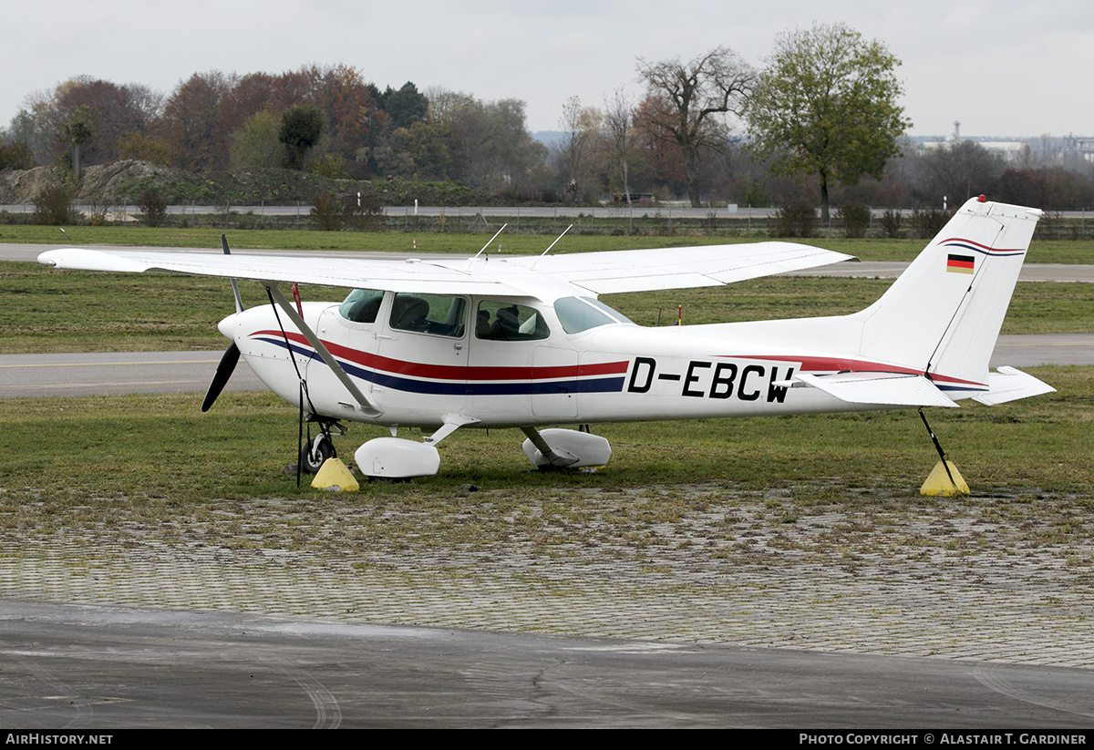 Aircraft Photo of D-EBCW | Cessna R172K Hawk XP | AirHistory.net #635941