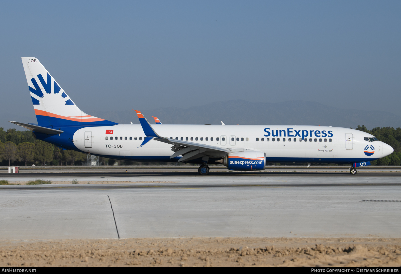 Aircraft Photo of TC-SOB | Boeing 737-8HC | SunExpress | AirHistory.net #635945