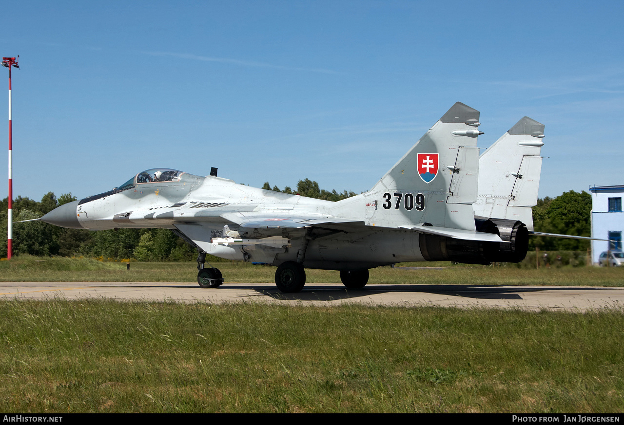 Aircraft Photo of 3709 | Mikoyan-Gurevich MiG-29AS (9-12A) | Slovakia - Air Force | AirHistory.net #635975