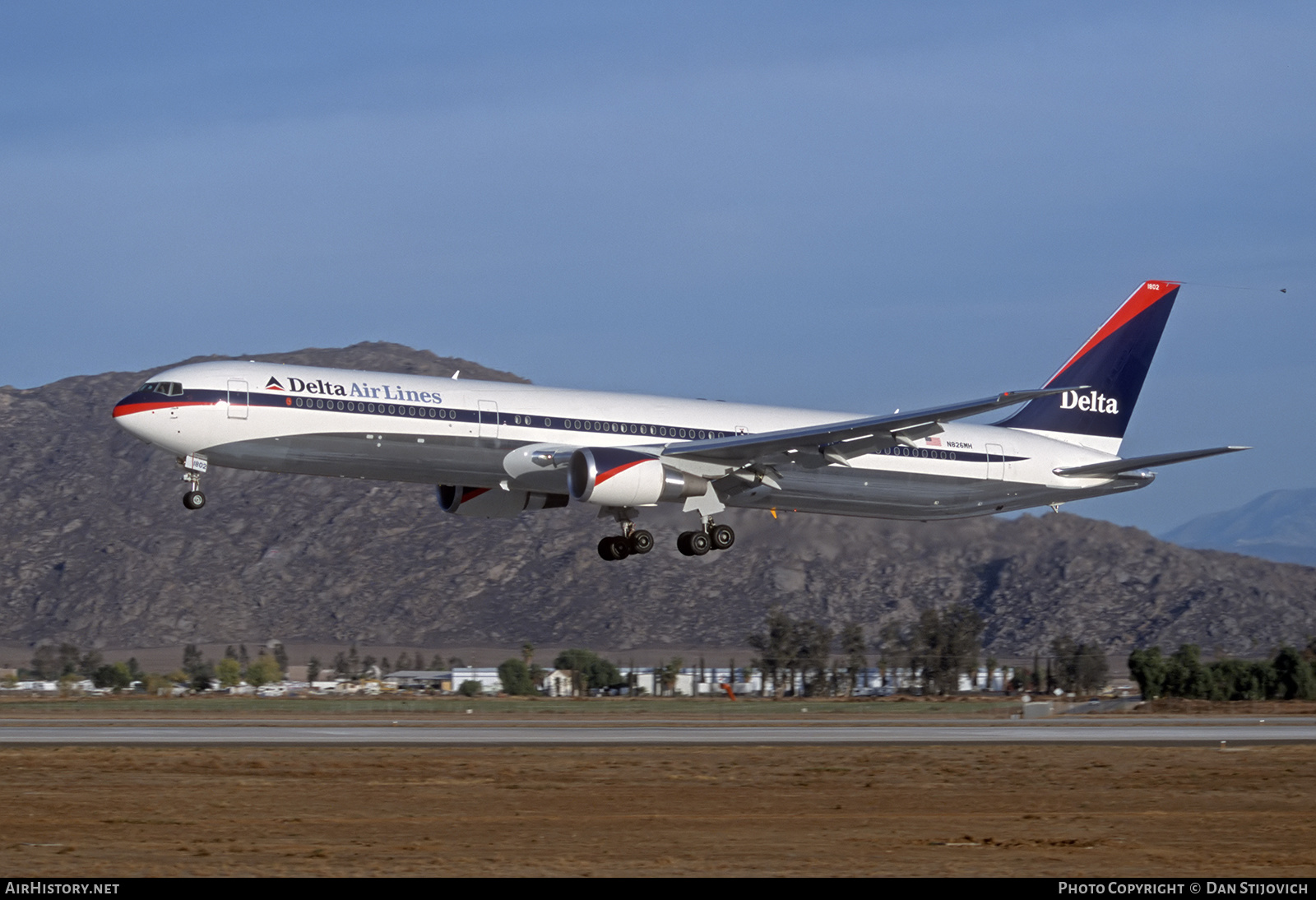 Aircraft Photo of N826MH | Boeing 767-432/ER | Delta Air Lines | AirHistory.net #636098