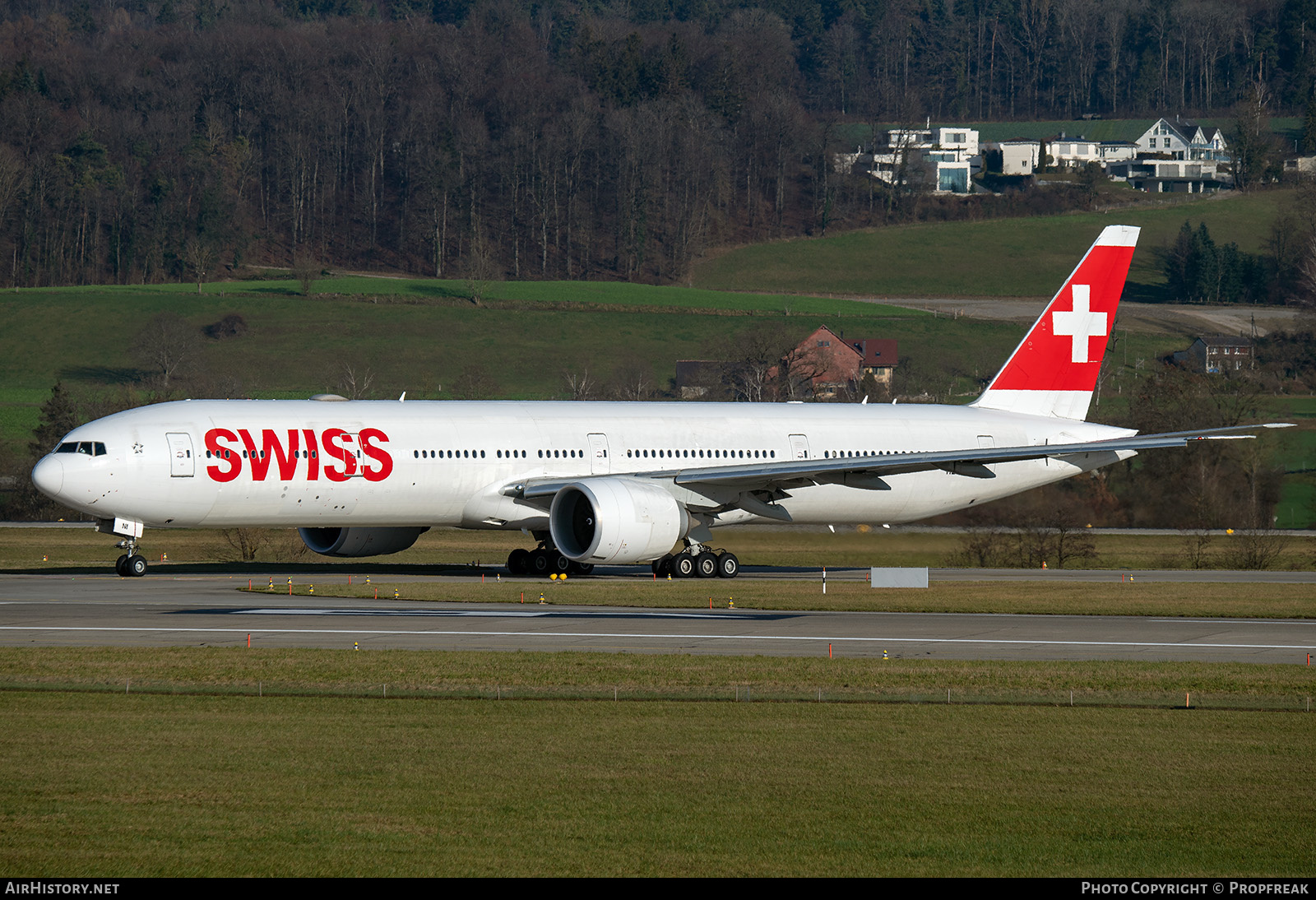 Aircraft Photo of HB-JNI | Boeing 777-300/ER | Swiss International Air Lines | AirHistory.net #636151