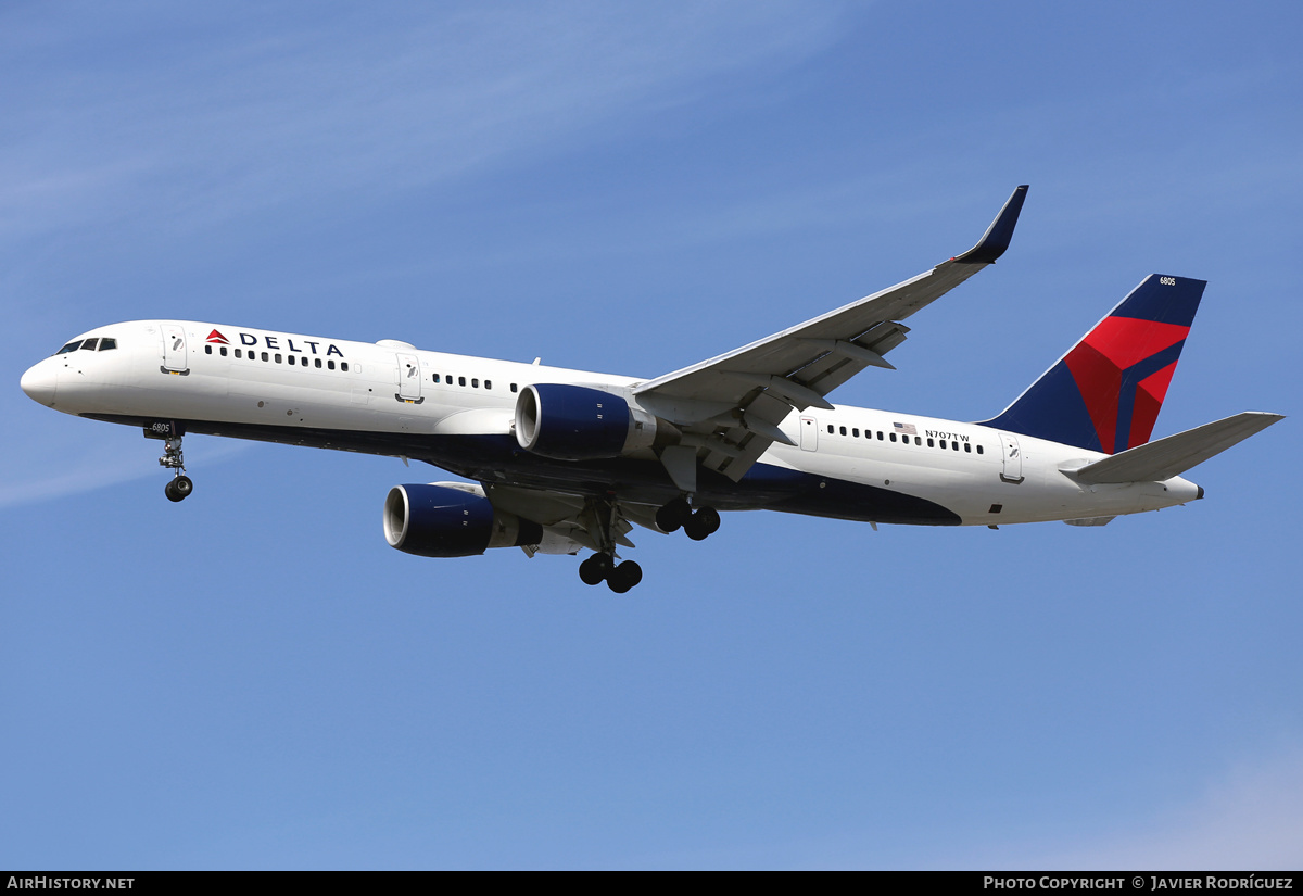 Aircraft Photo of N707TW | Boeing 757-2Q8 | Delta Air Lines | AirHistory.net #636213