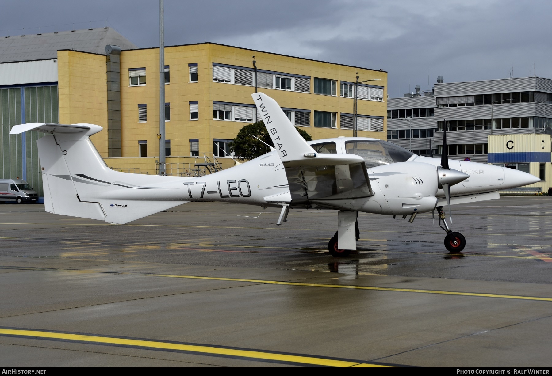 Aircraft Photo of T7-LEO | Diamond DA42 Twin Star | AirHistory.net #636223