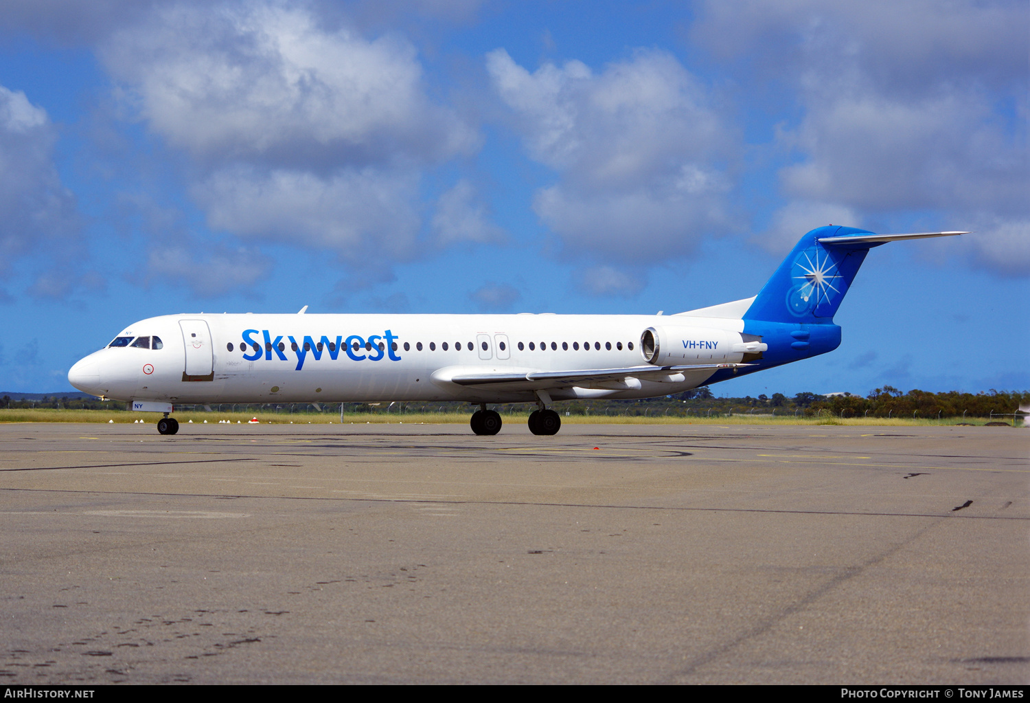 Aircraft Photo of VH-FNY | Fokker 100 (F28-0100) | Skywest Airlines | AirHistory.net #636310