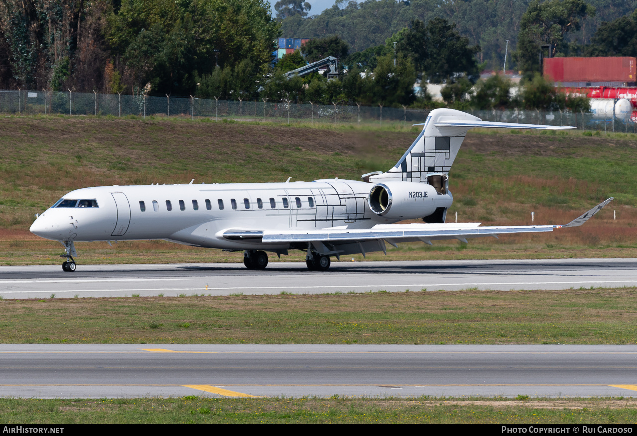 Aircraft Photo of N203JE | Bombardier Global 7500 (BD-700-2A12) | Jet Charter | AirHistory.net #636378