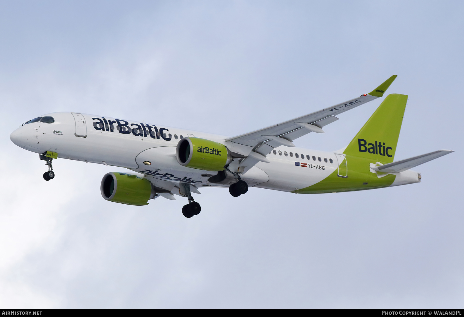 Aircraft Photo of YL-ABG | Airbus A220-371 (BD-500-1A11) | AirBaltic | AirHistory.net #636406