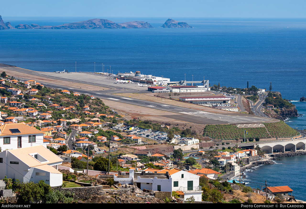 Airport photo of Funchal / Madeira - Cristiano Ronaldo (LPMA / FNC) in Madeira, Portugal | AirHistory.net #636460