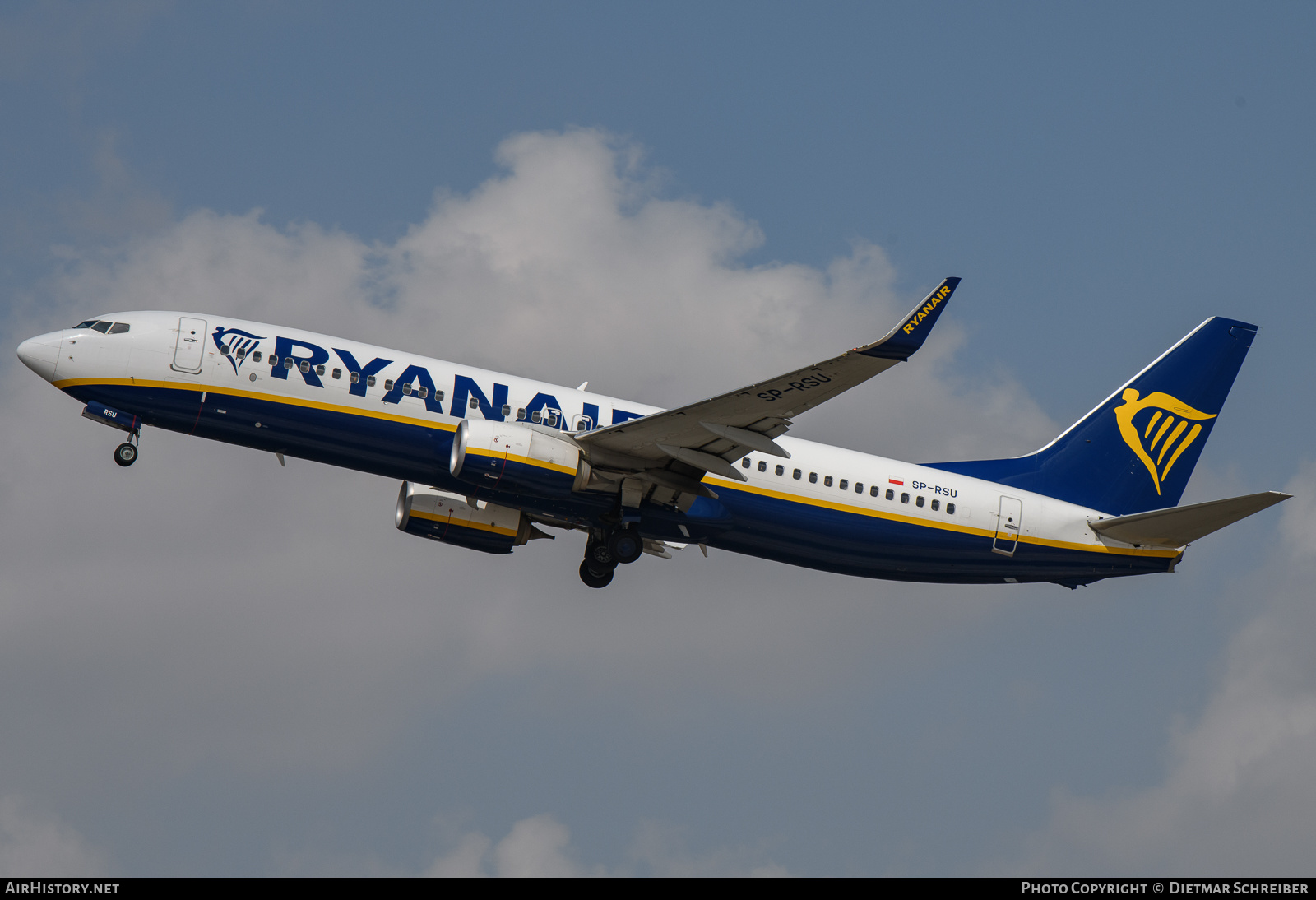 Aircraft Photo of SP-RSU | Boeing 737-8AS | Ryanair | AirHistory.net #636480