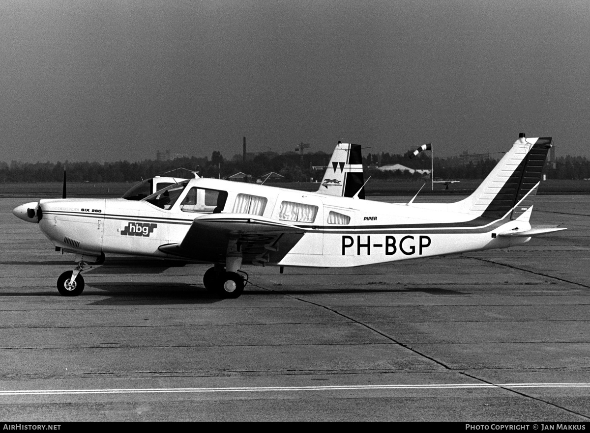 Aircraft Photo of PH-BGP | Piper PA-32-260 Cherokee Six | HBG - Hollandse Beton Groep | AirHistory.net #636496