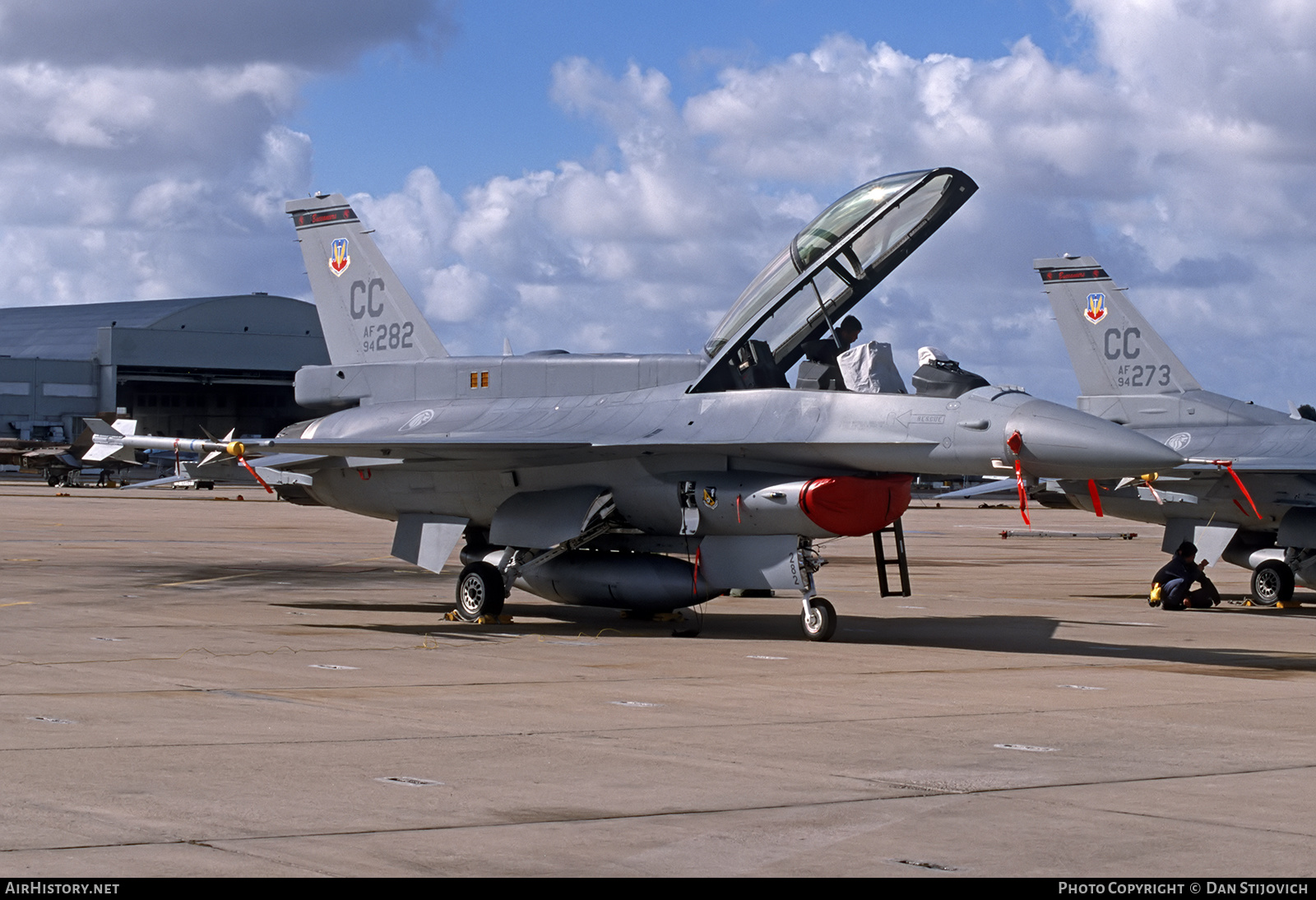 Aircraft Photo of 94-0282 / AF94-282 | General Dynamics F-16D Fighting Falcon | Singapore - Air Force | AirHistory.net #636501