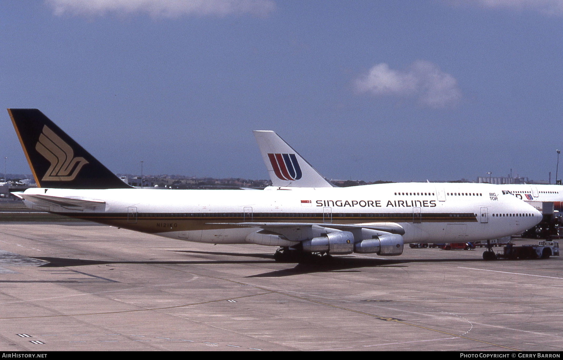 Aircraft Photo of N121KG | Boeing 747-312 | Singapore Airlines | AirHistory.net #636533