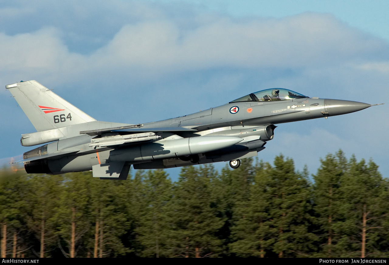 Aircraft Photo of 664 | General Dynamics F-16AM Fighting Falcon | Norway - Air Force | AirHistory.net #636675