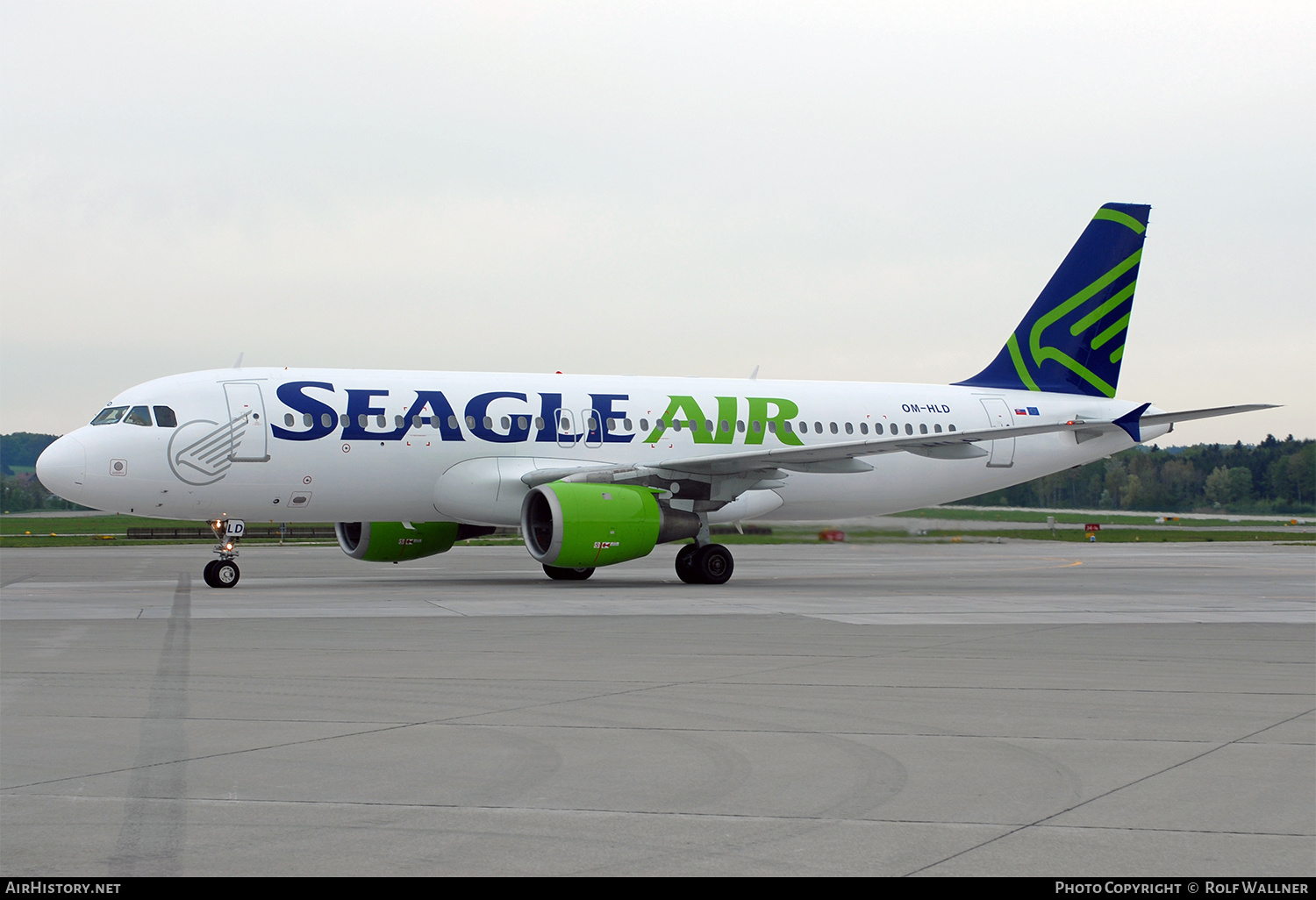 Aircraft Photo of OM-HLD | Airbus A320-211 | Seagle Air | AirHistory.net #636680