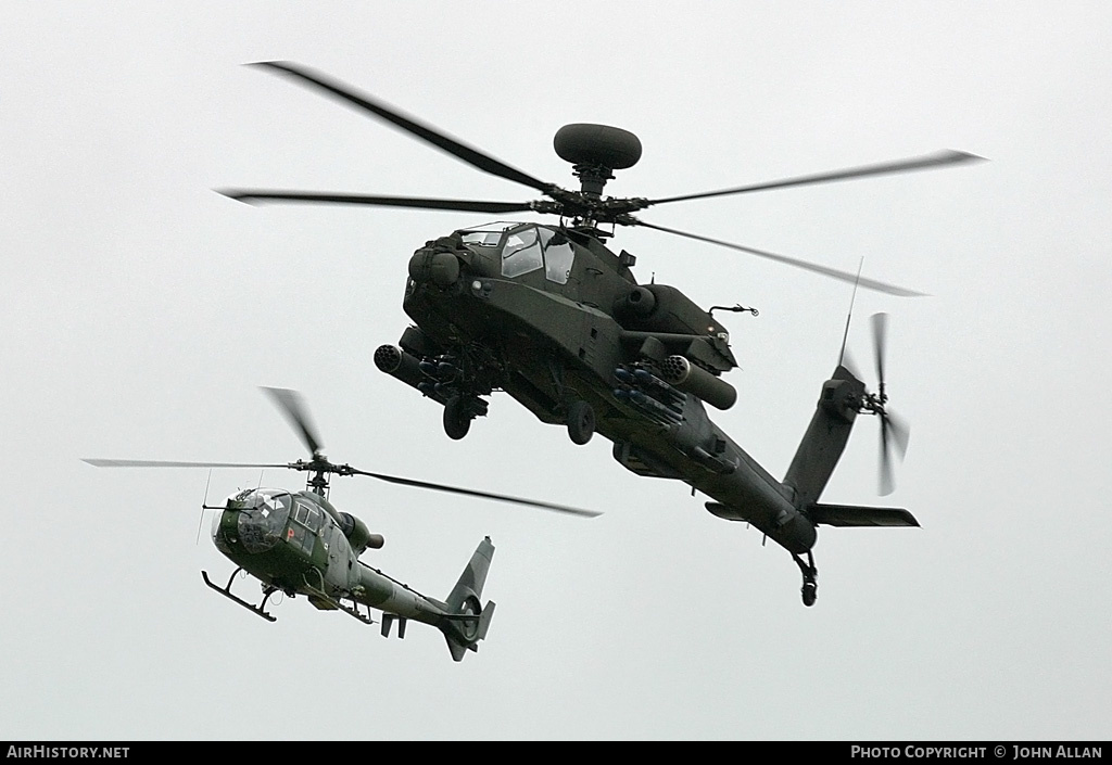Aircraft Photo of ZJ211 | Westland WAH-64D Longbow Apache AH1 | UK - Army | AirHistory.net #636682