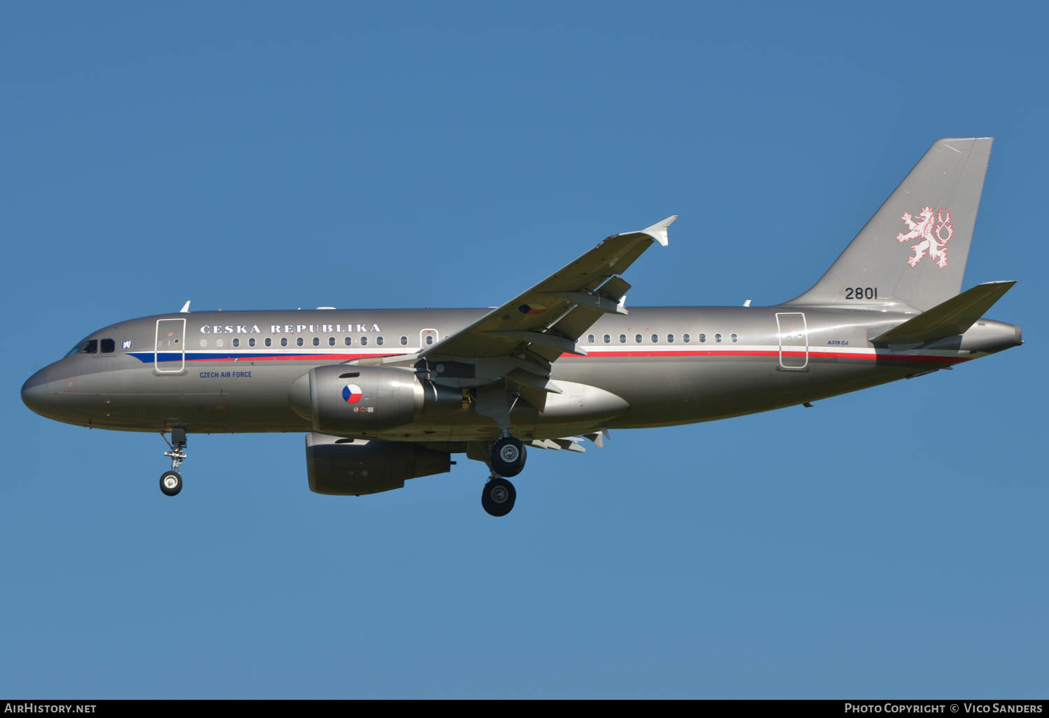 Aircraft Photo of 2801 | Airbus ACJ319 (A319-115/CJ) | Czechia - Air Force | AirHistory.net #636851