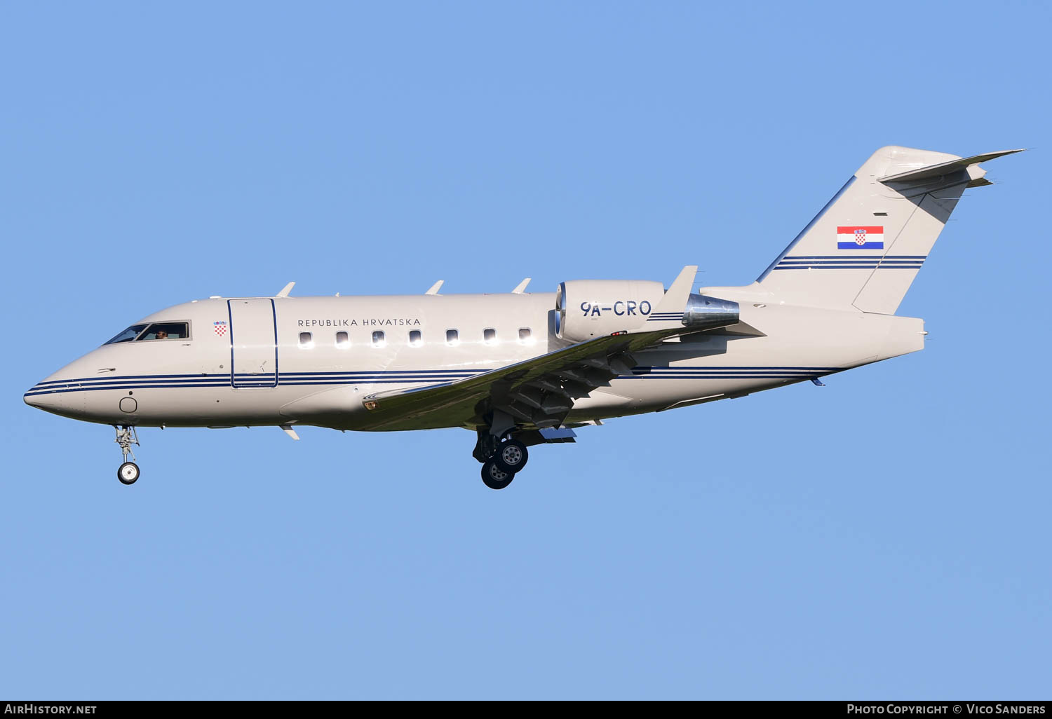 Aircraft Photo of 9A-CRO | Canadair Challenger 604 (CL-600-2B16) | Croatia - Government | AirHistory.net #636854