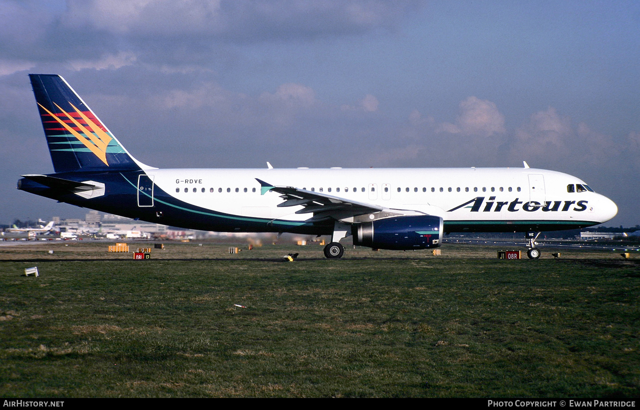 Aircraft Photo of G-RDVE | Airbus A320-231 | Airtours International | AirHistory.net #636866