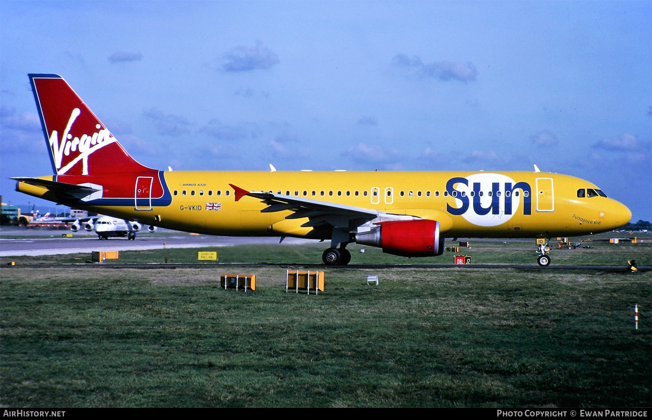 Aircraft Photo of G-VKID | Airbus A320-214 | Virgin Sun | AirHistory.net #636877