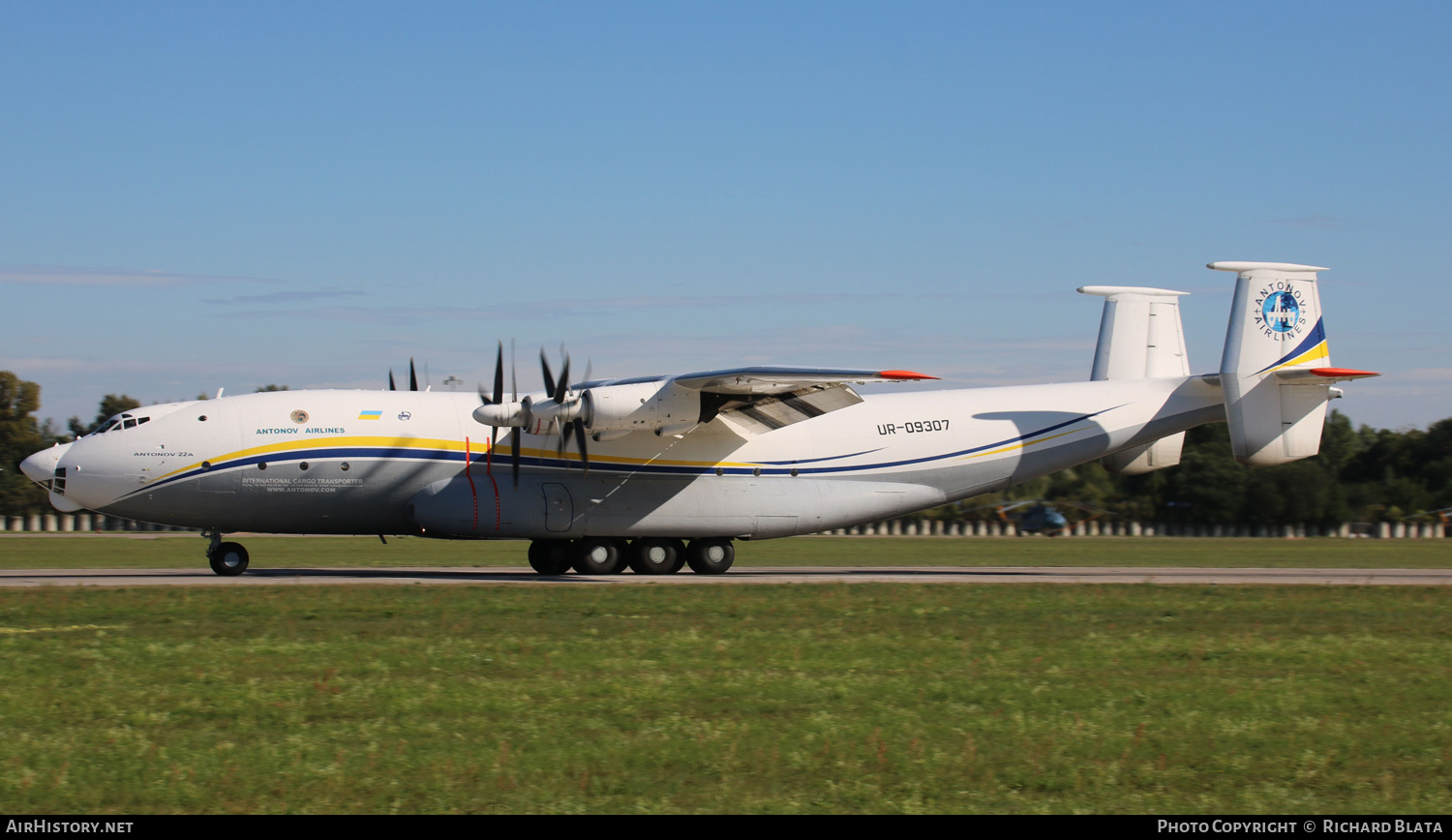 Aircraft Photo of UR-09307 | Antonov An-22A Antei | Antonov Airlines | AirHistory.net #636932