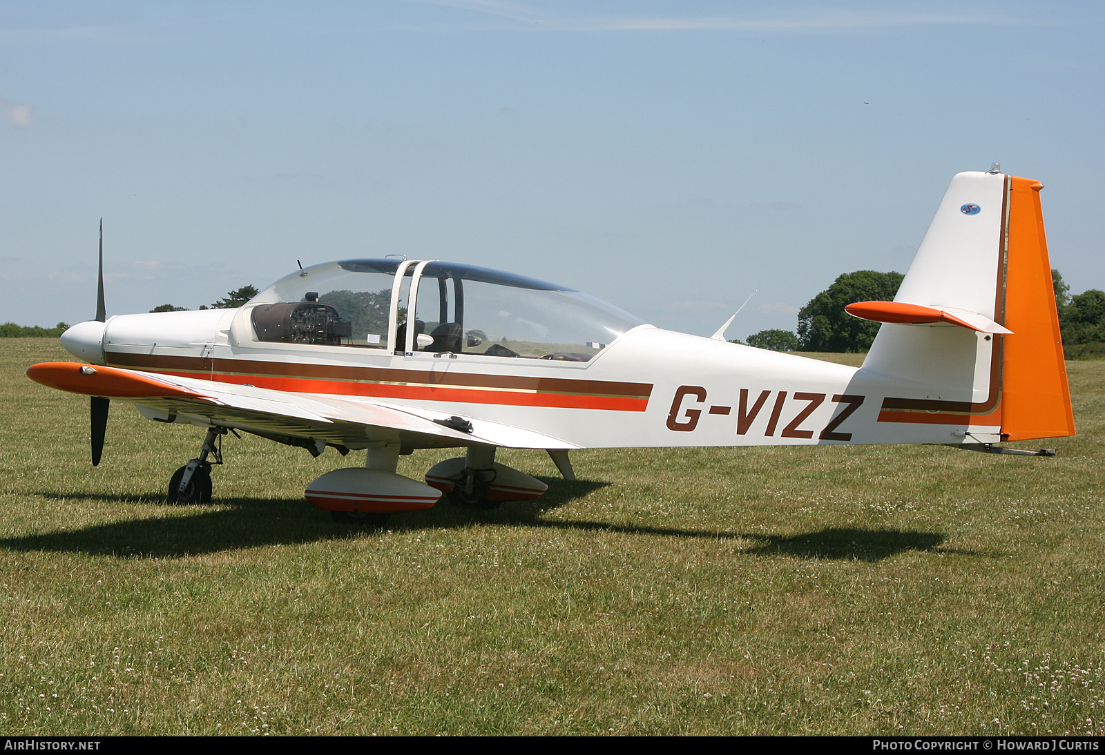 Aircraft Photo of G-VIZZ | Sportavia-Pützer RS-180 Sportsman | AirHistory.net #636971