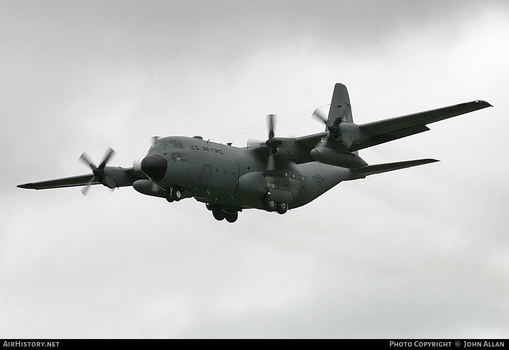 Aircraft Photo of 82-0055 / AF82-055 | Lockheed C-130H Hercules | USA - Air Force | AirHistory.net #636978