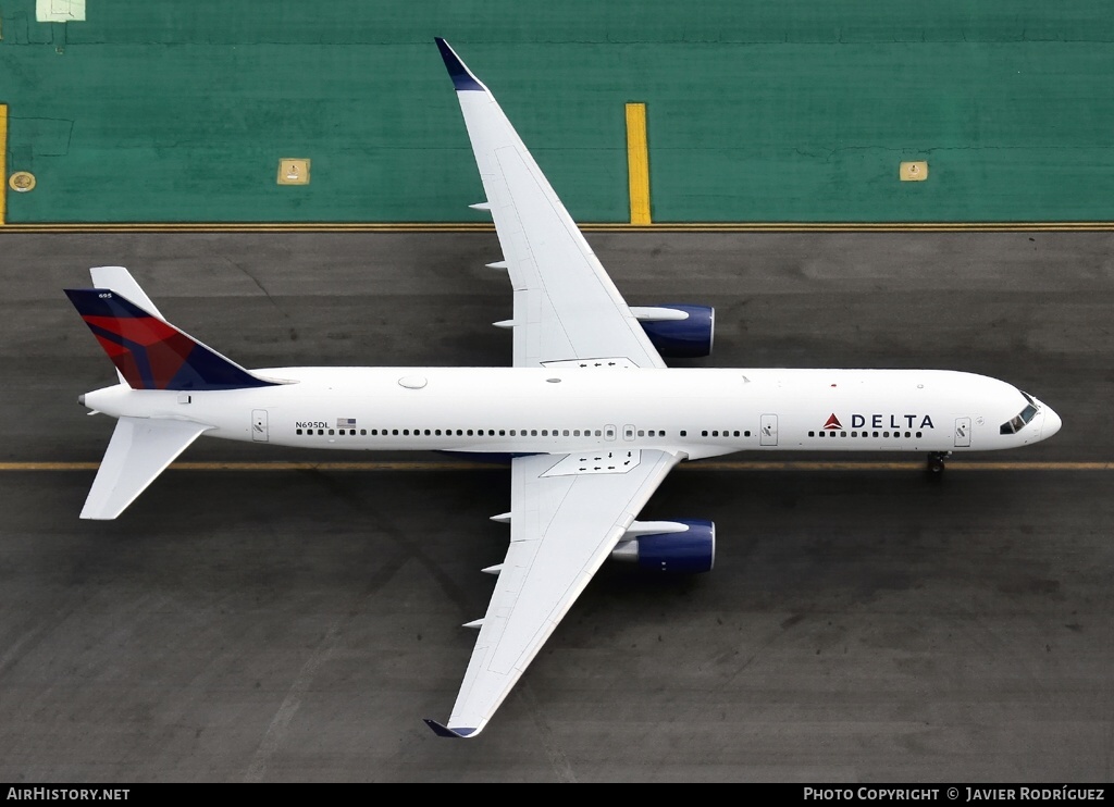 Aircraft Photo of N695DL | Boeing 757-232 | Delta Air Lines | AirHistory.net #637023