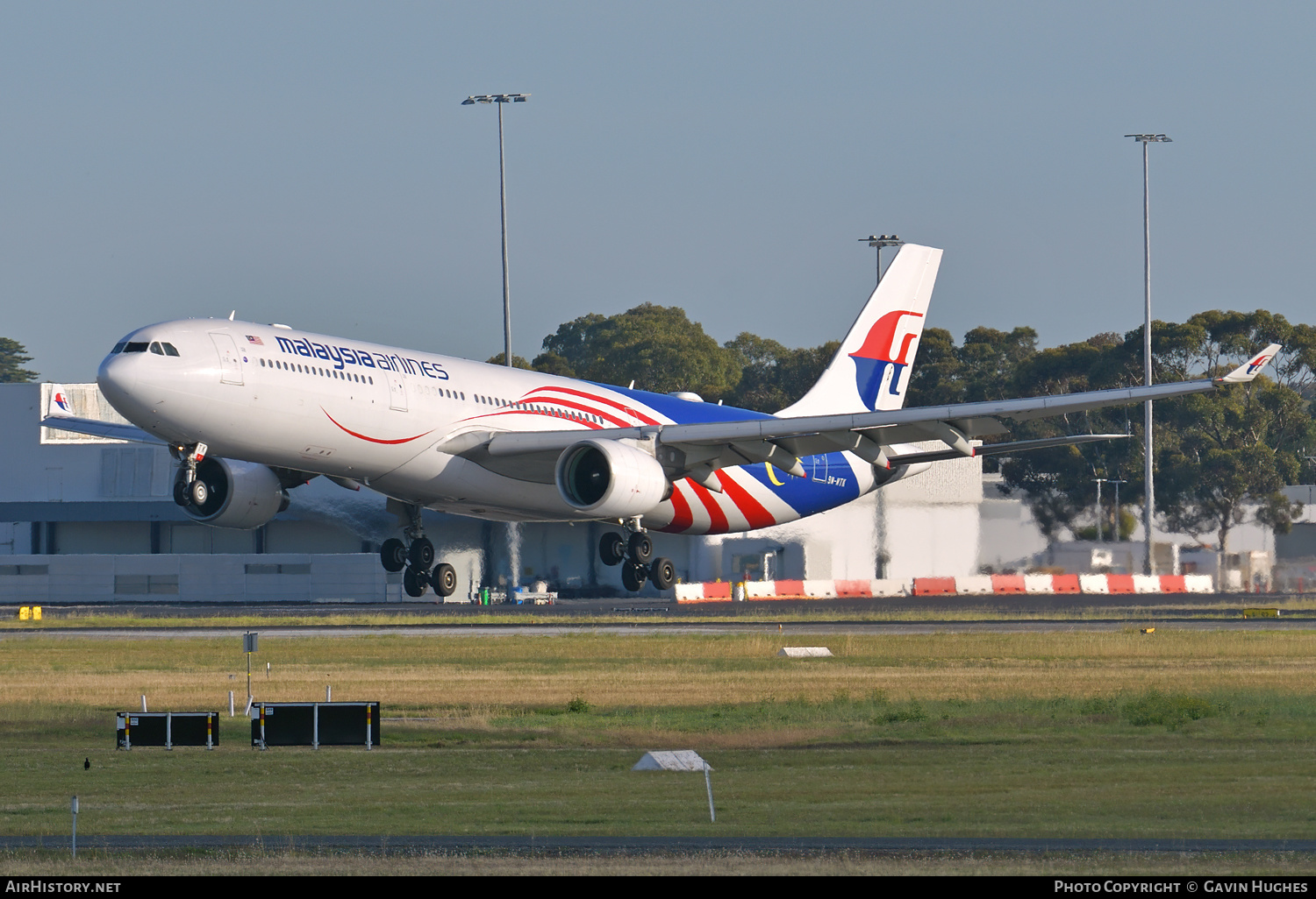 Aircraft Photo of 9M-MTK | Airbus A330-323E | Malaysia Airlines | AirHistory.net #637138