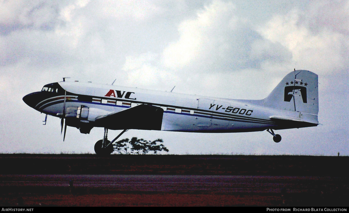 Aircraft Photo of YV-500C | Douglas C-47 Skytrain | AirHistory.net #637199