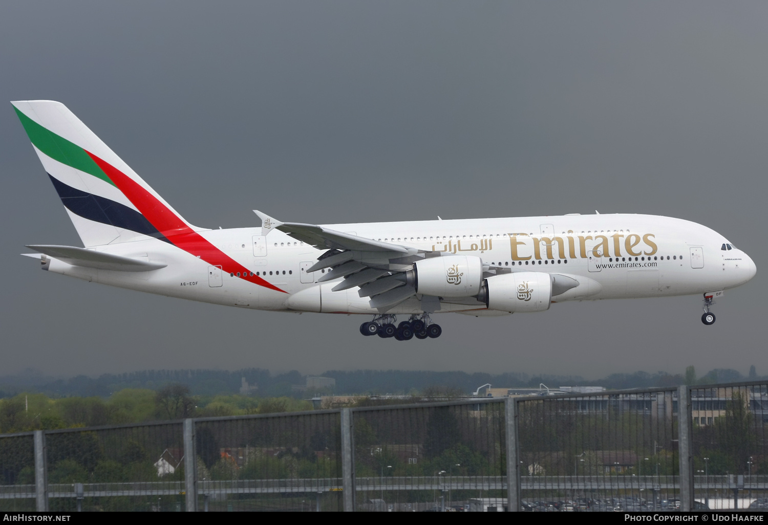 Aircraft Photo of A6-EDF | Airbus A380-861 | Emirates | AirHistory.net #637249