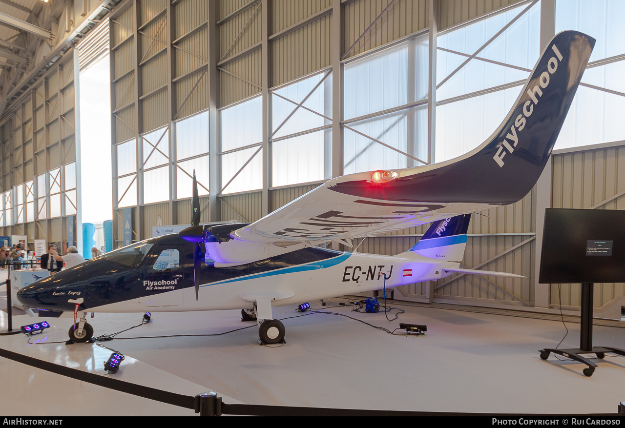 Aircraft Photo of EC-NTJ | Tecnam P2006T | Flyschool | AirHistory.net #637279