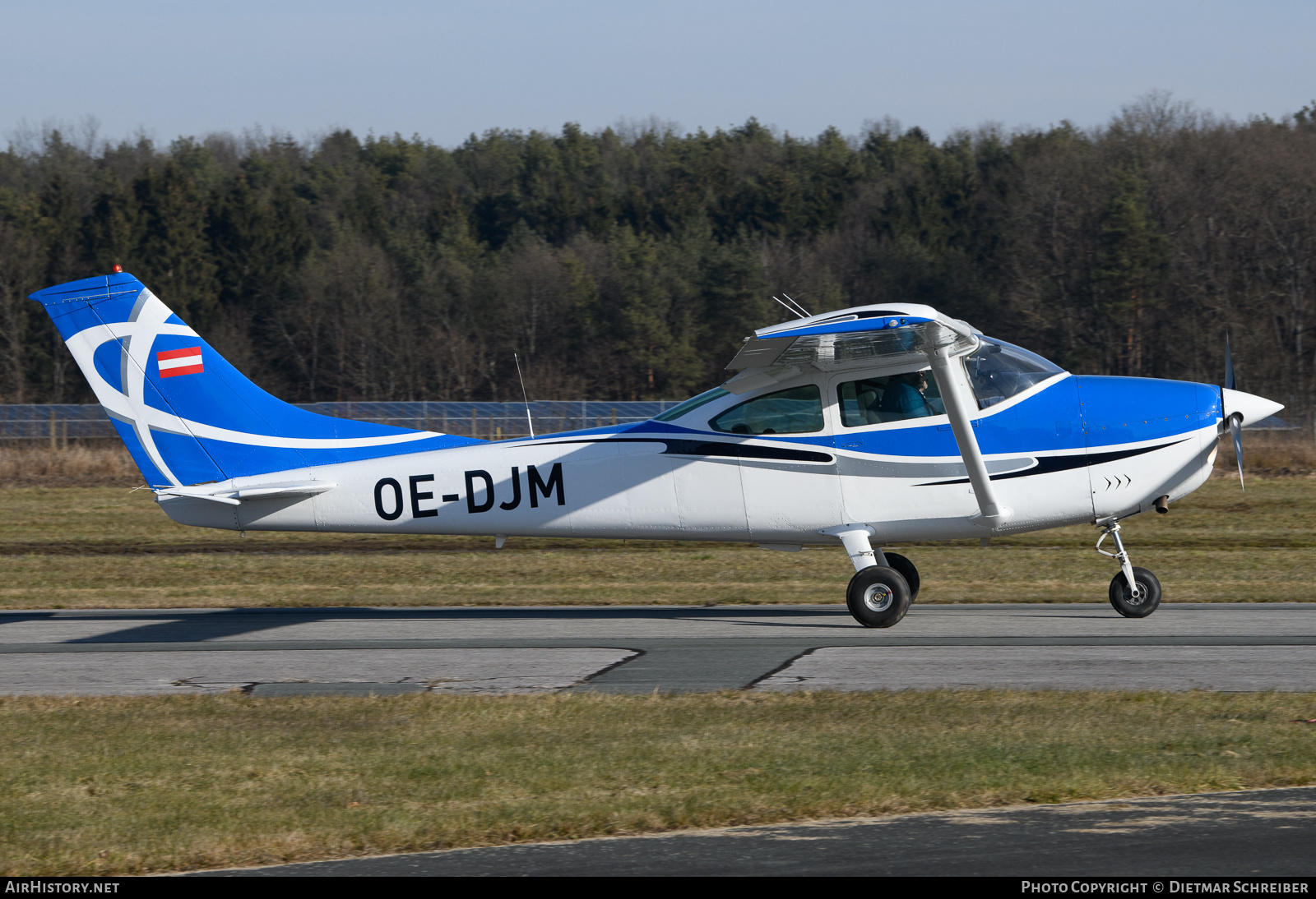 Aircraft Photo of OE-DJM | Cessna 182P Skylane | AirHistory.net #637351