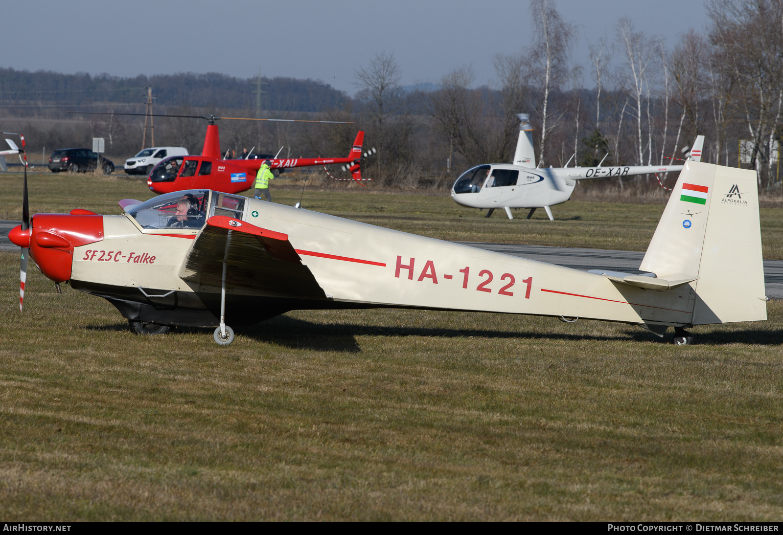 Aircraft Photo of HA-1221 | Scheibe SF-25C Falke | AirHistory.net #637352