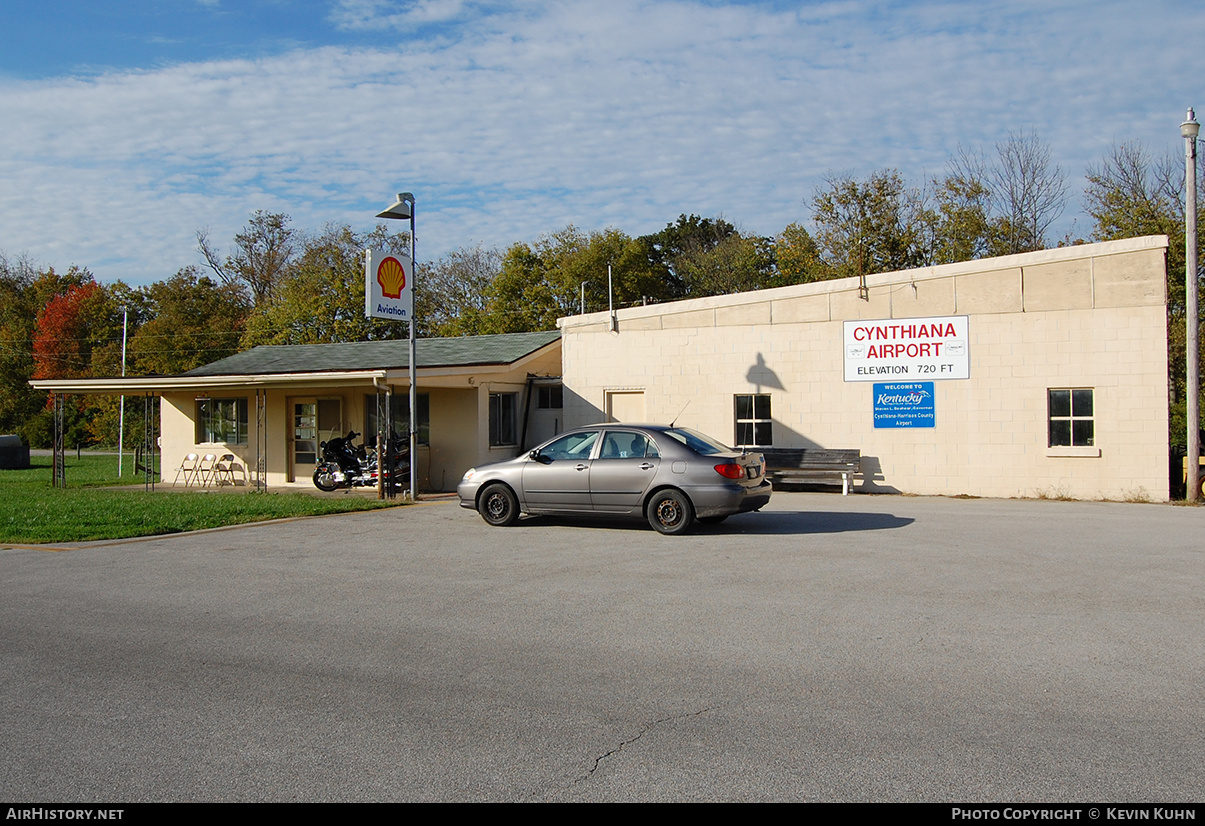 Airport photo of Cynthiana - Harrison County (0I8) in Kentucky, United States | AirHistory.net #637393