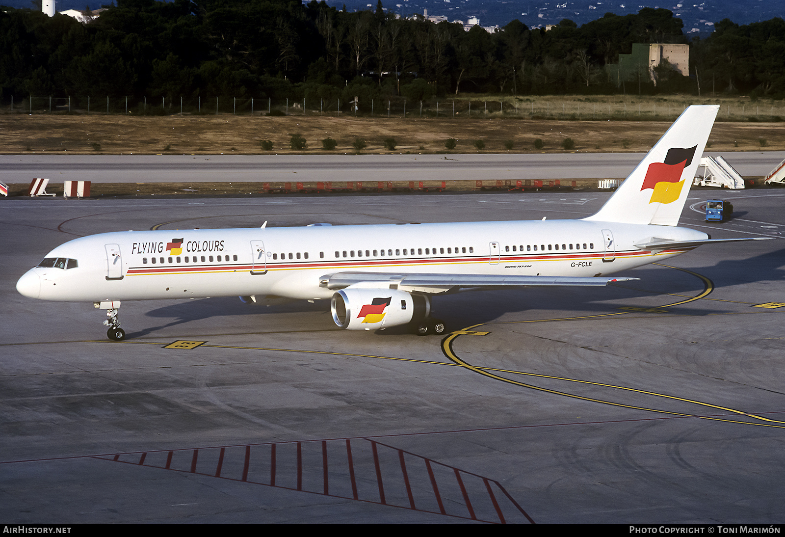 Aircraft Photo of G-FCLE | Boeing 757-28A | Flying Colours Airlines | AirHistory.net #637527