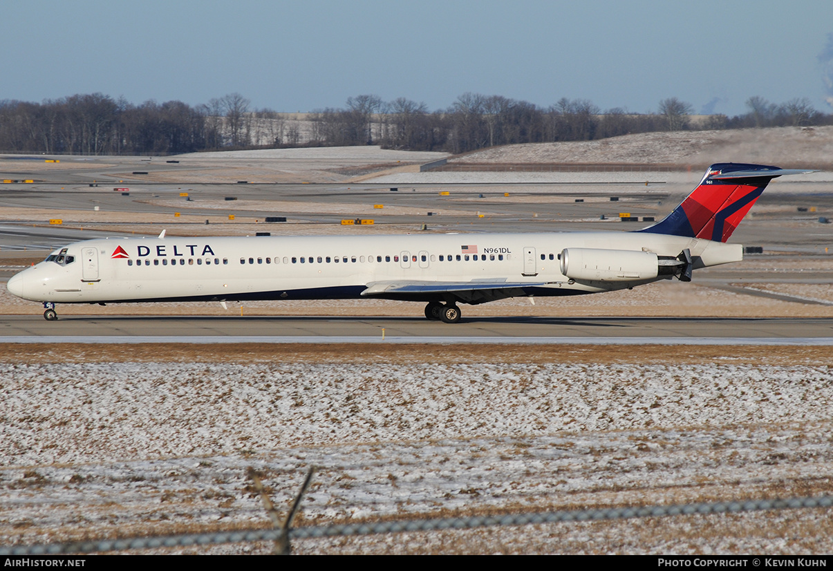 Aircraft Photo of N961DL | McDonnell Douglas MD-88 | Delta Air Lines | AirHistory.net #637587