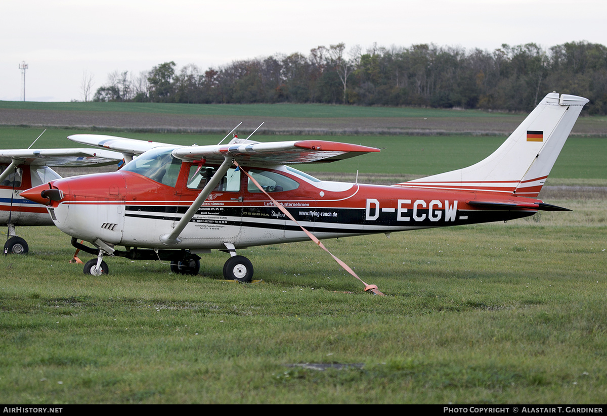 Aircraft Photo of D-ECGW | Cessna 182N Skylane | Flugservice Sömmerda Fliegerschule | AirHistory.net #637615