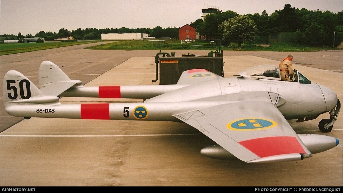 Aircraft Photo of SE-DXS | De Havilland D.H. 100 Vampire FB6 | Sweden - Air Force | AirHistory.net #637642