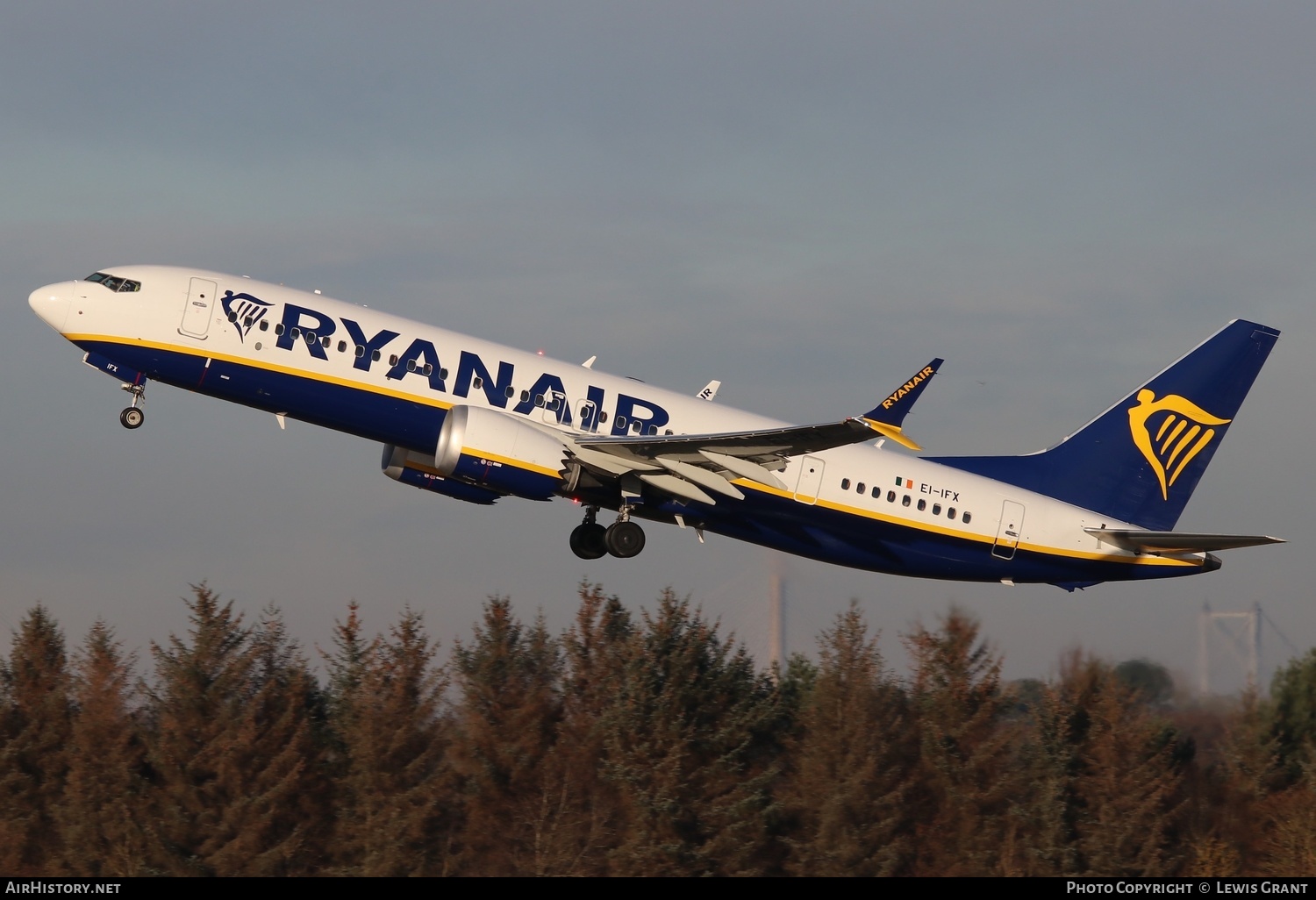 Aircraft Photo of EI-IFX | Boeing 737-8200 Max 200 | Ryanair | AirHistory.net #637643