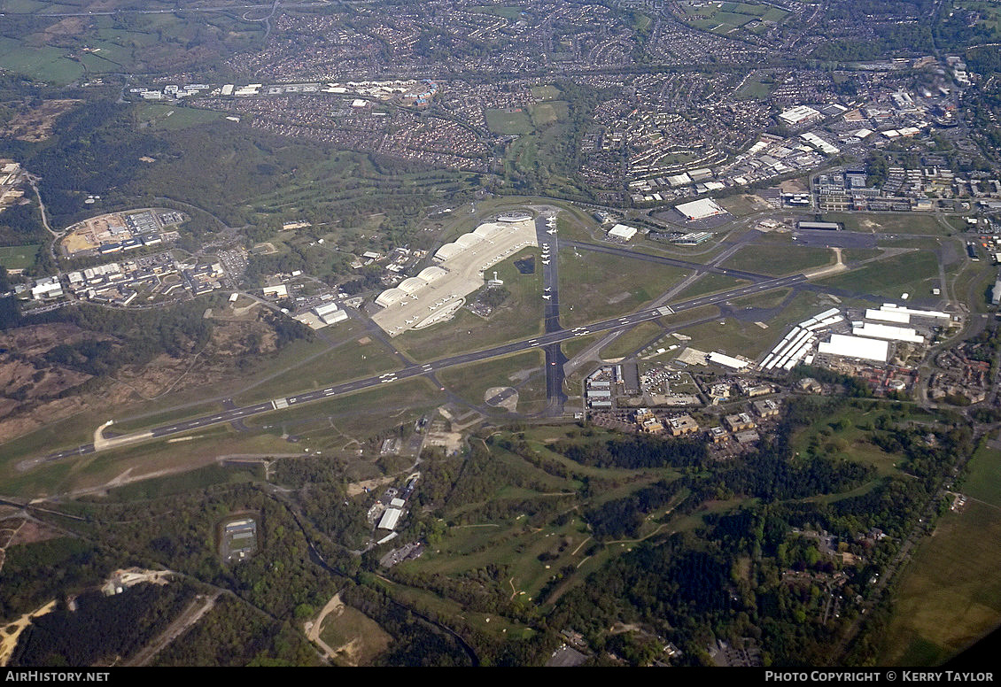 Airport photo of Farnborough (EGLF / FAB) in England, United Kingdom | AirHistory.net #637659