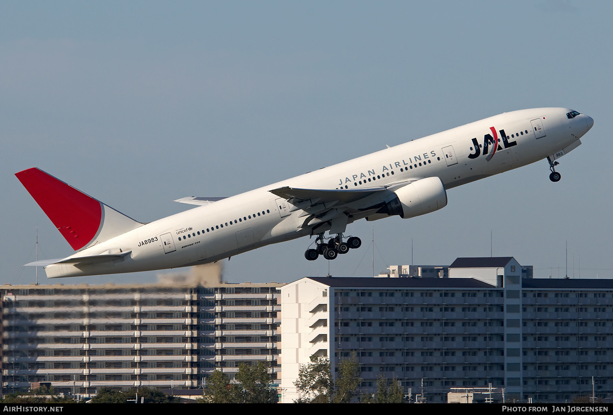 Aircraft Photo of JA8983 | Boeing 777-246 | Japan Airlines - JAL | AirHistory.net #637692