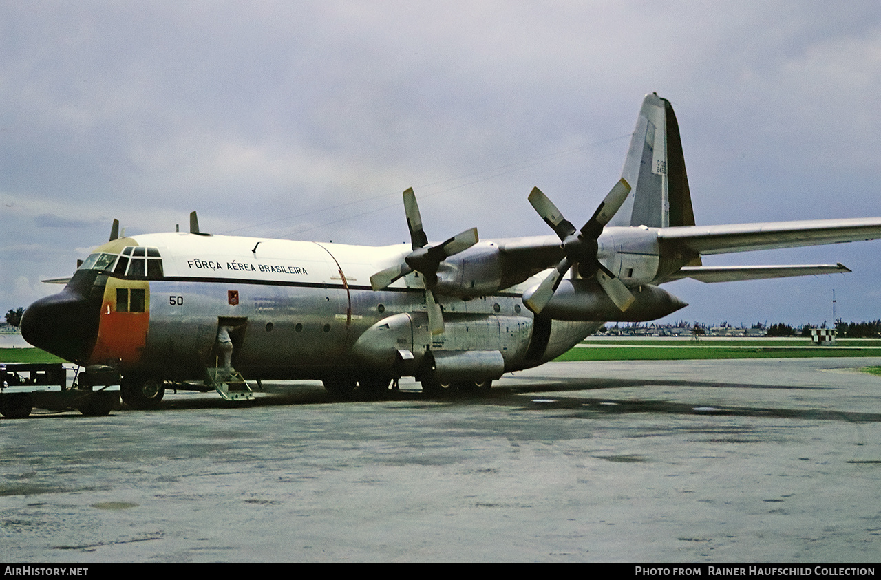Aircraft Photo of 2450 | Lockheed C-130E Hercules (L-382) | Brazil - Air Force | AirHistory.net #637709