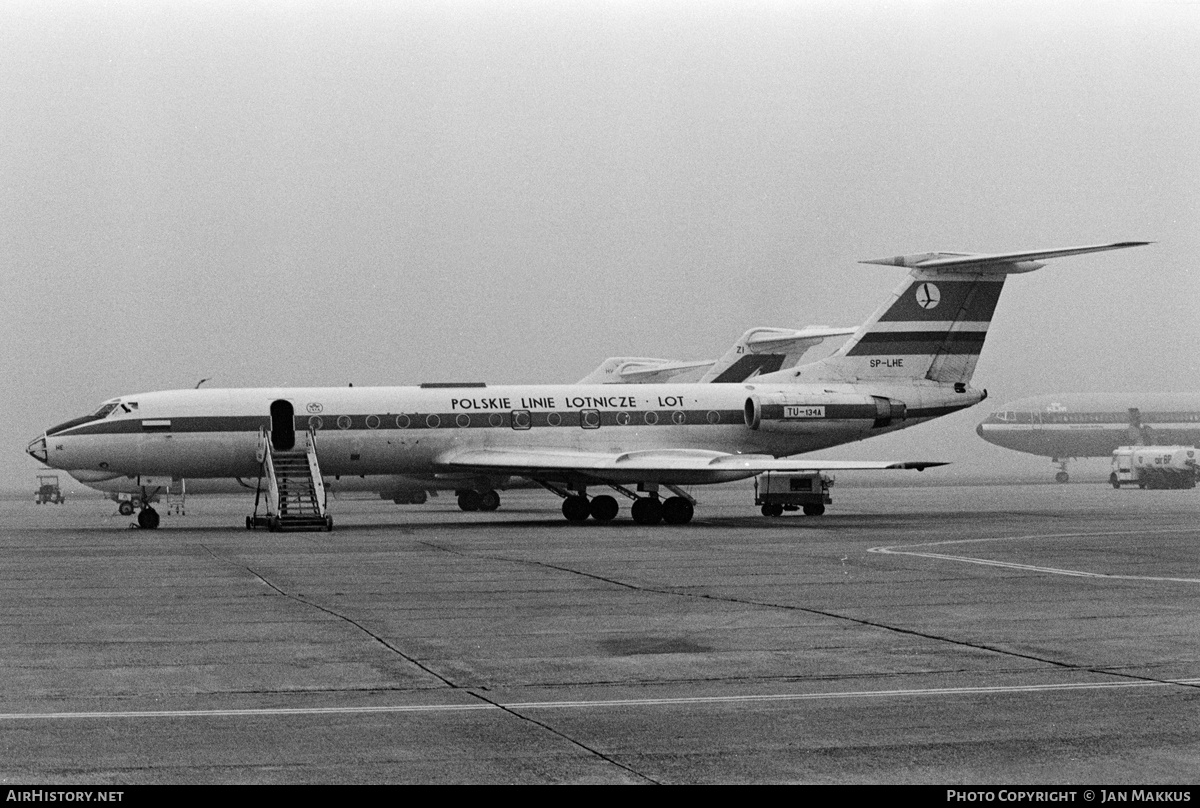 Aircraft Photo of SP-LHE | Tupolev Tu-134A | LOT Polish Airlines - Polskie Linie Lotnicze | AirHistory.net #637736