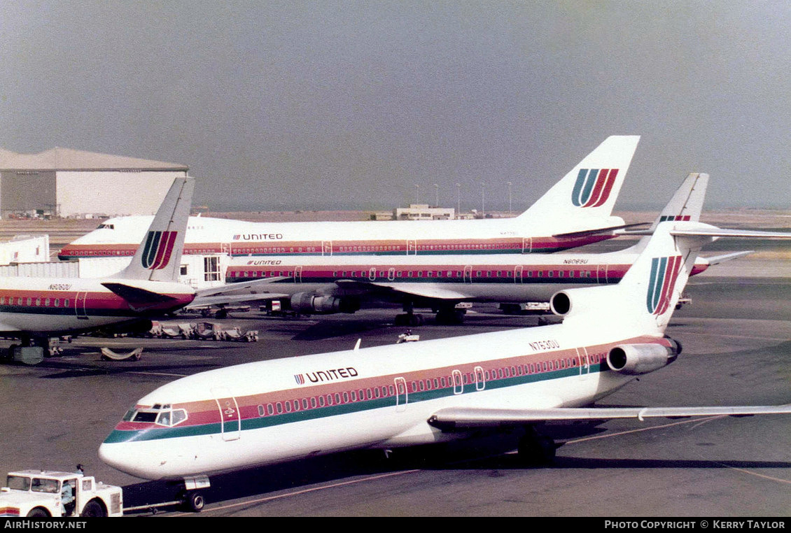 Aircraft Photo of N7630U | Boeing 727-222 | United Airlines | AirHistory.net #637762