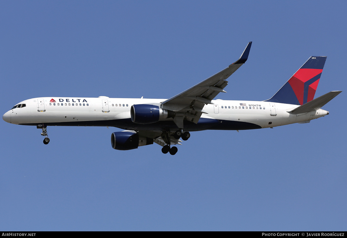 Aircraft Photo of N706TW | Boeing 757-2Q8 | Delta Air Lines | AirHistory.net #637779