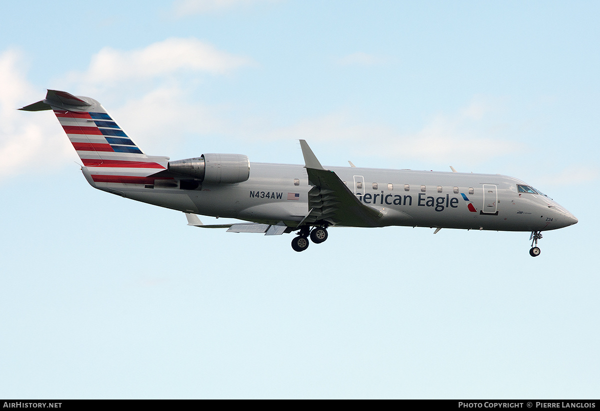 Aircraft Photo of N434AW | Bombardier CRJ-200LR (CL-600-2B19) | American Eagle | AirHistory.net #637880