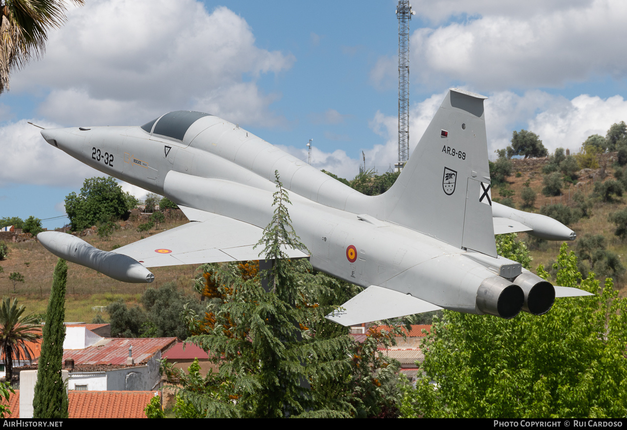 Aircraft Photo of AR.9-69 | Northrop SRF-5A Freedom Fighter | Spain - Air Force | AirHistory.net #637891